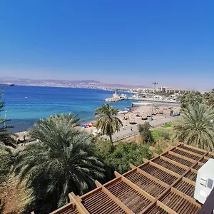 Апарт-отель View الأطلالة الجميلة للعائلات فقط, Акаба